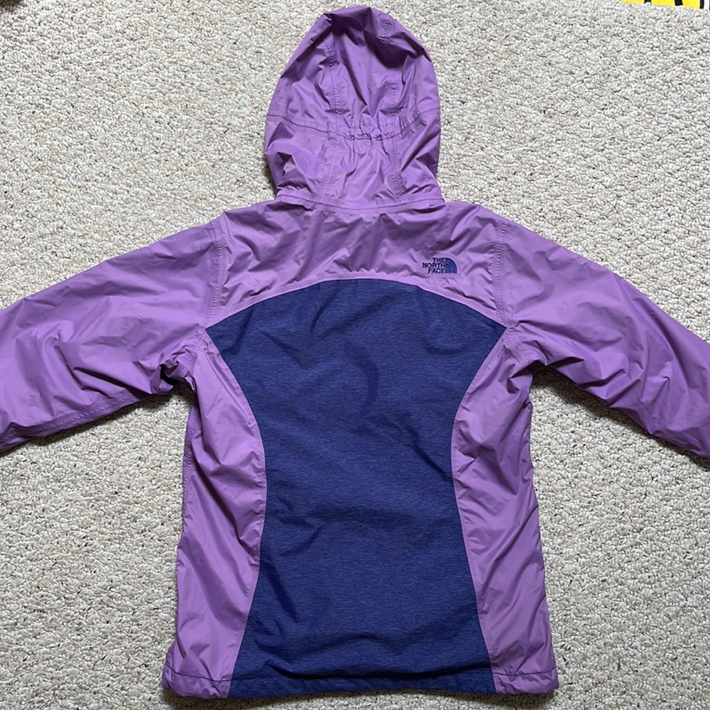 North Face two jackets in one! Double-Lined, Fleece Interior Waterproof Jacket - Picture 4 of 7